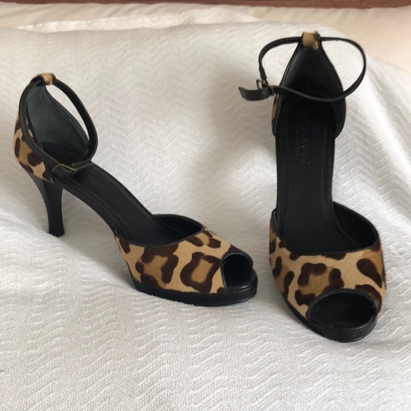 Unworn Talbots Collection Sexy Animal Print Heels.. Size 9.5 - Picture 1 of 5